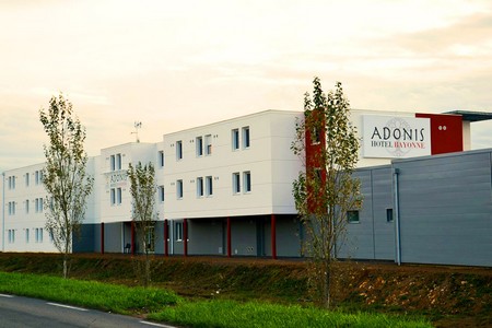 Adonis Bayonne Hotel image 23